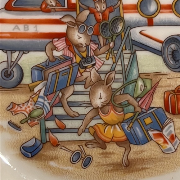 Unusual Royal Doulton “Bunnykins for Grownups” plate with airplane Hard to Find - Picture 4 of 7